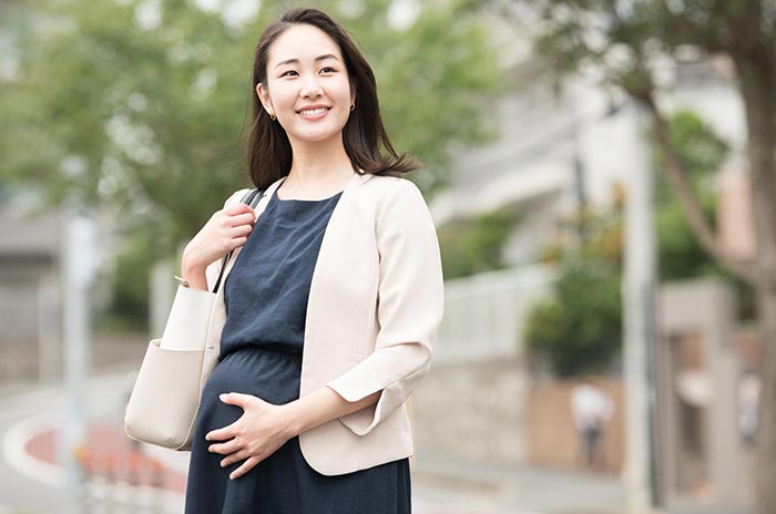 出産を機に仕事を辞める女性はなんと約5割！仕事は辞めるべき？続けるべき？